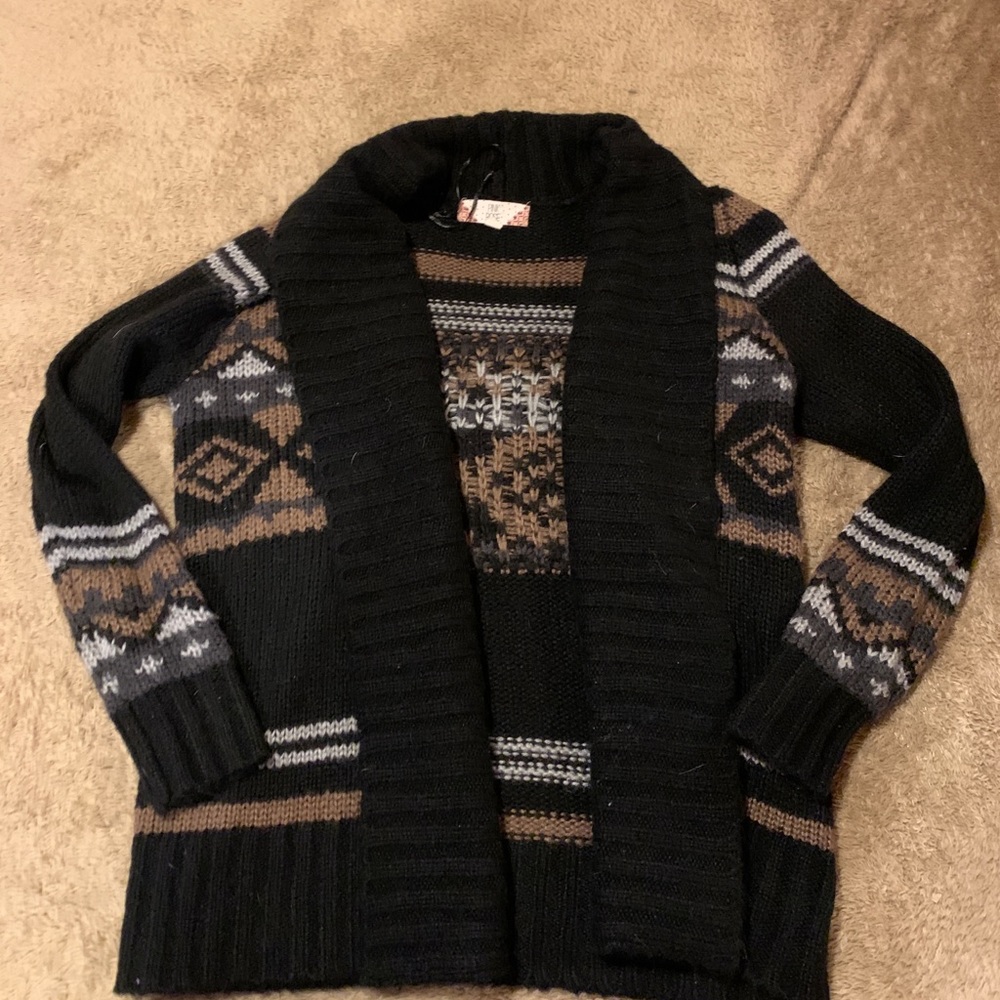 Aztec black/tan women’s size medium cardigan